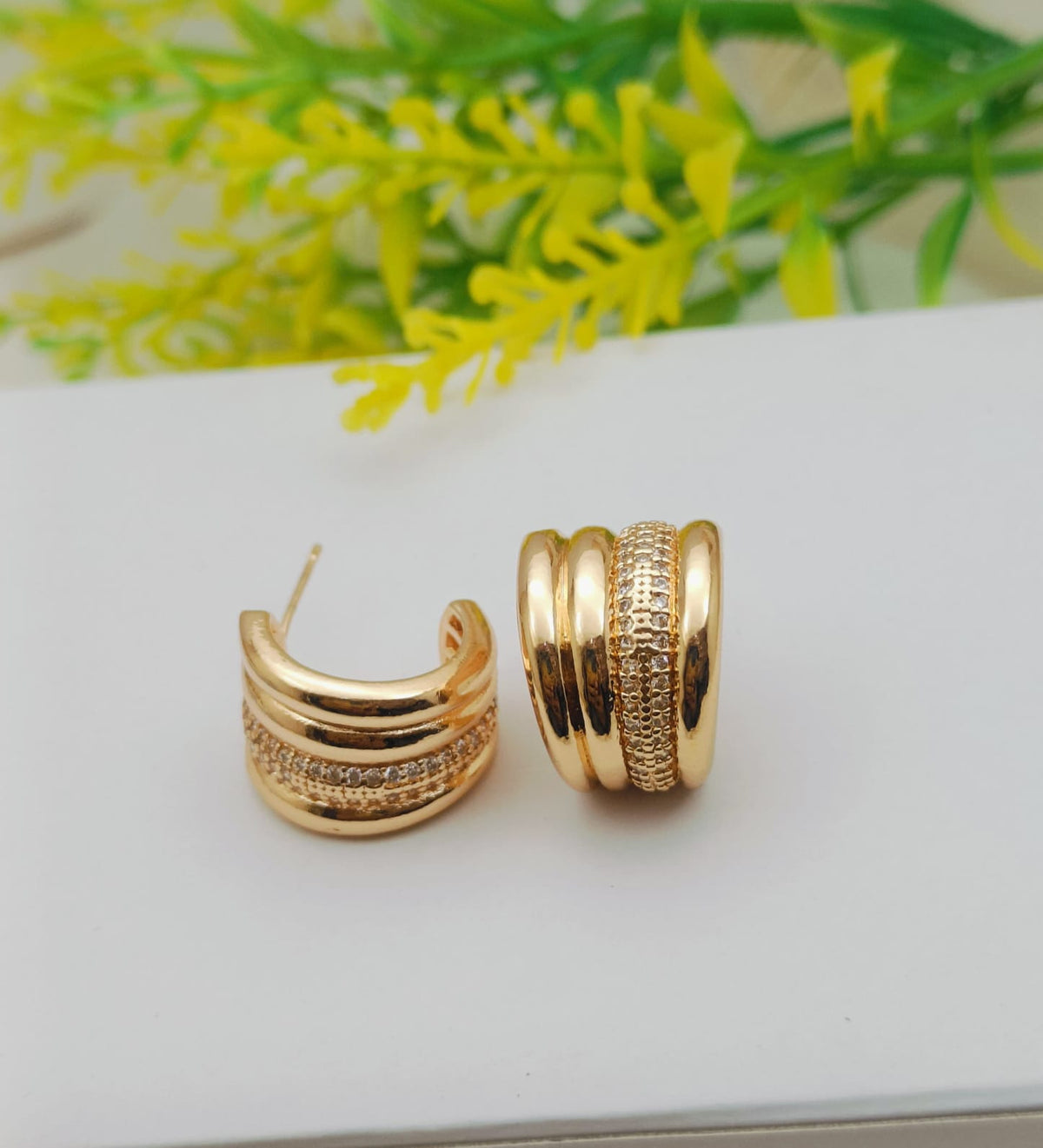 New fancy Original zirconia Gold plated tops