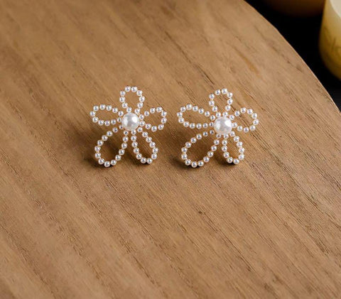 Good quality beautiful earrings pair