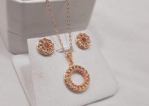 Zarcon 2 pieces chain locket with tops best quality