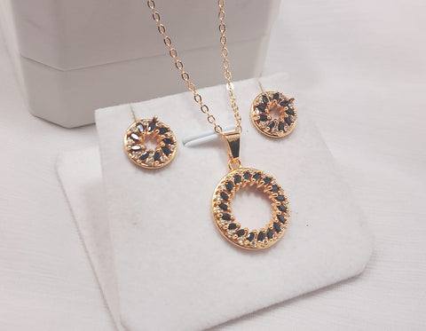 Zarcon 2 pieces chain locket with tops best quality