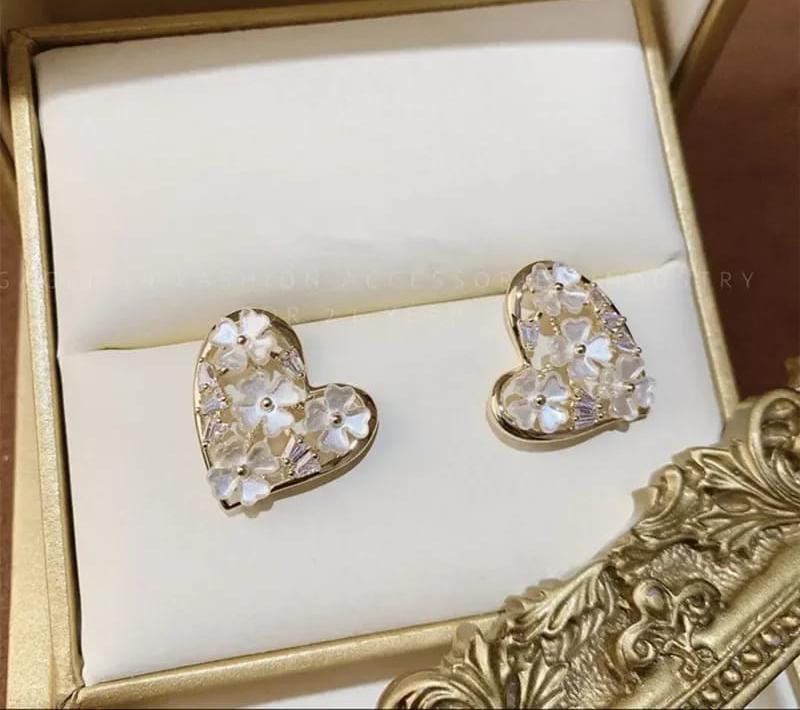 Heart Shape Earrings Pair