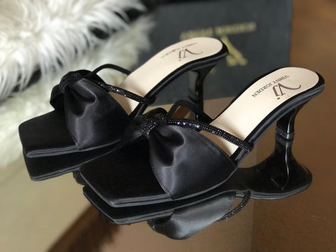 Vinny Jordan Bow II Heels
