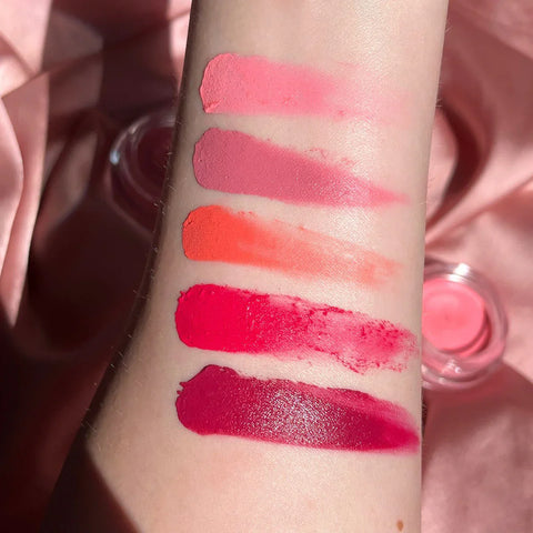 Revolution Mousse Blusher Squeeze Me Soft Pink