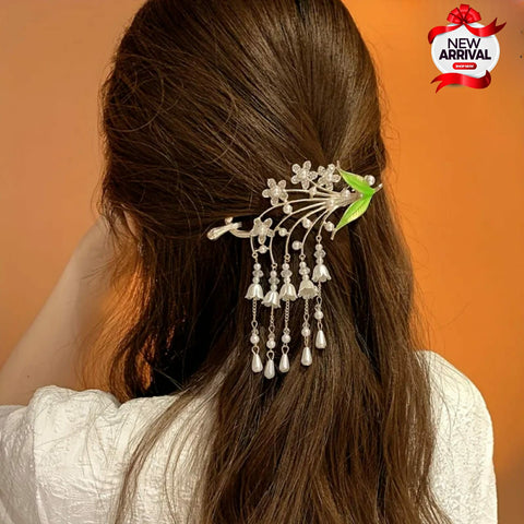 Beautiful white tulip hanging tassel Hair Clip