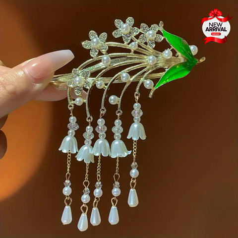 Beautiful white tulip hanging tassel Hair Clip