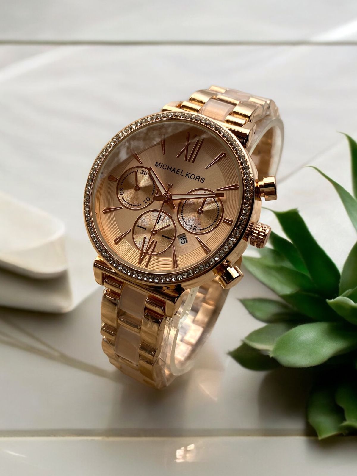 Michael kors (MK)  Parker model Date n time