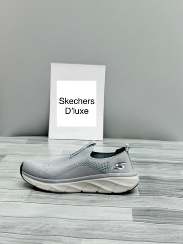 Skechers D’luxe Memory Foam