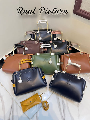 Most Demandable Gucci 2 Piece set. Featuring a long wallet and cute pom pom keychains