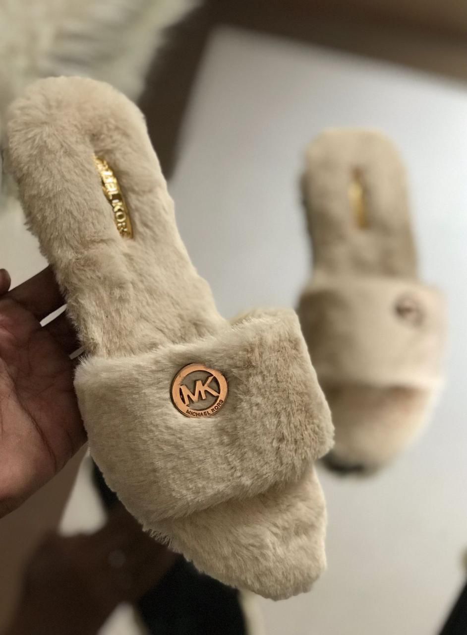 MK Fur Slipper Extra Soft ( with brand box)