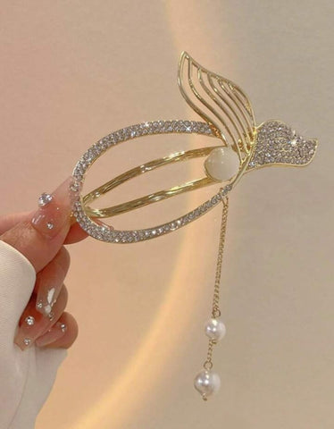 Beautiful rhinestone Fish tail Inlaid Hair twist Clip with hanging pearls