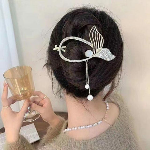 Beautiful rhinestone Fish tail Inlaid Hair twist Clip with hanging pearls