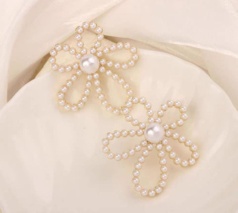 Good quality beautiful earrings pair