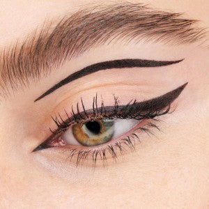 Essence - Super Fine Brush Liner Waterproof