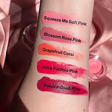 Revolution Mousse Blusher Blossom Rose Pink